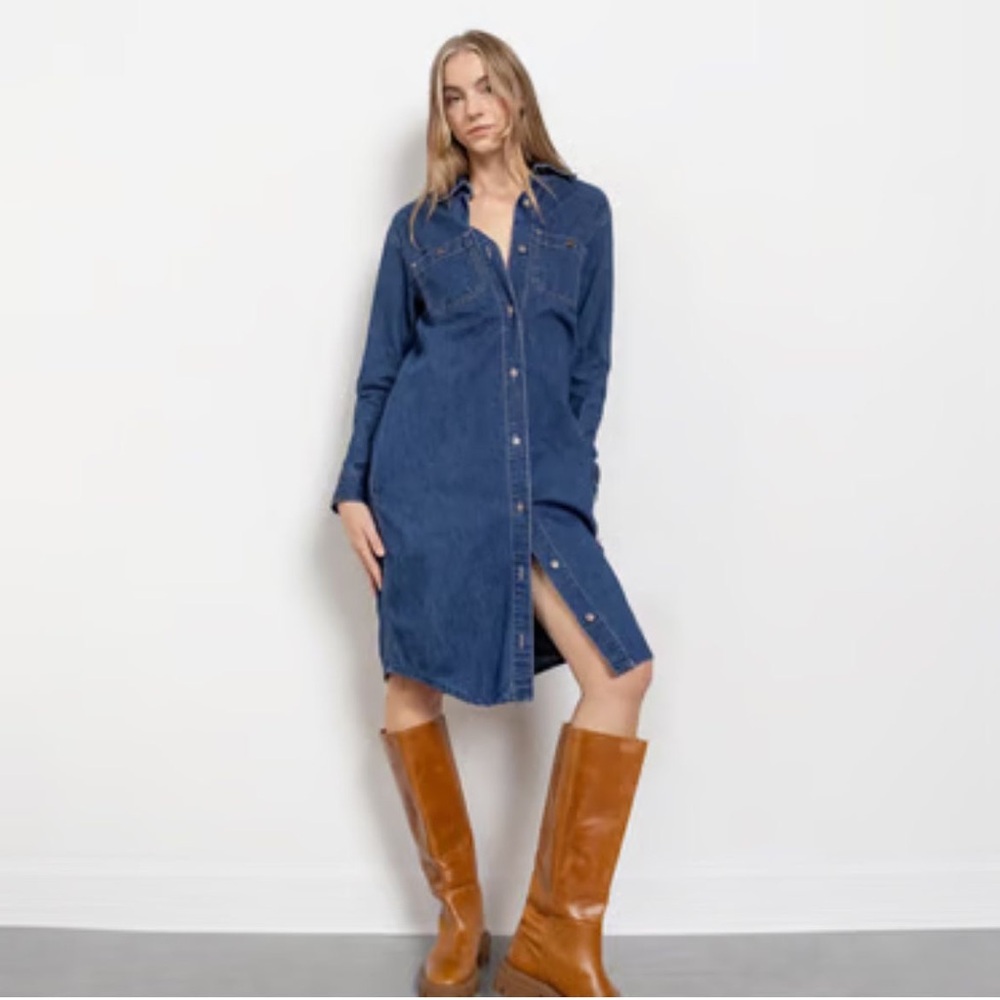 Women fashion trends jeans